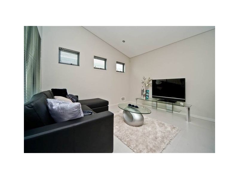 1 LOMAX CT, Beeliar WA 6164