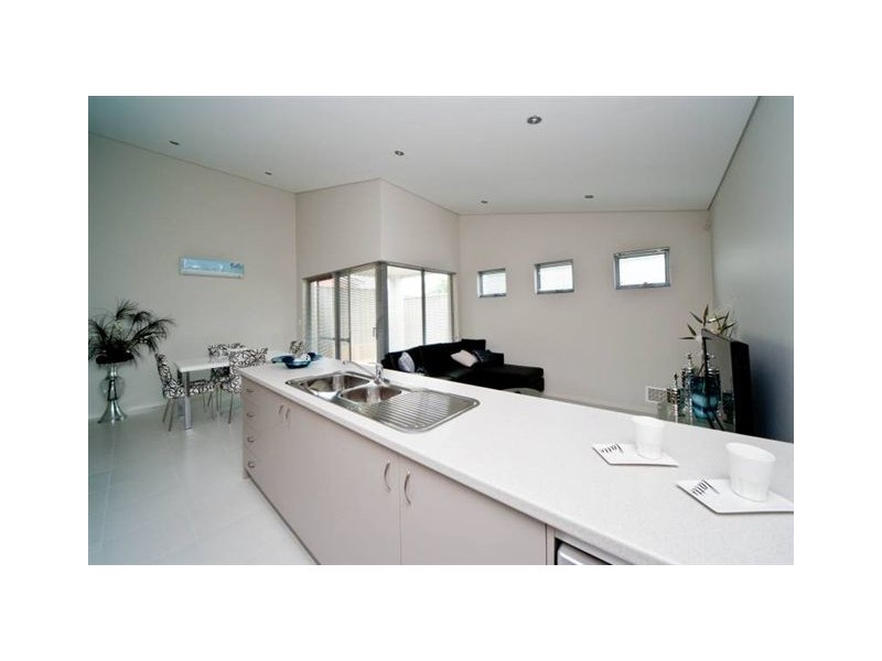 1 LOMAX CT, Beeliar WA 6164