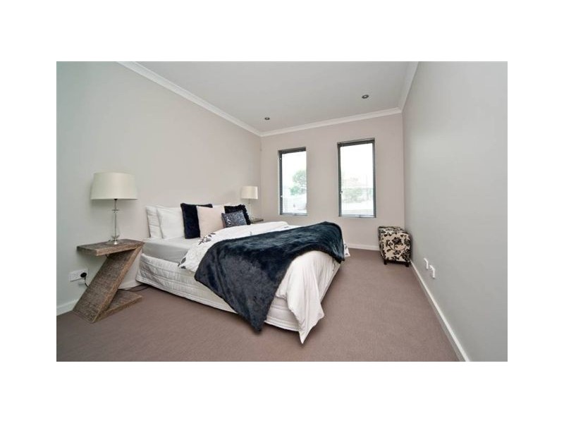 1 LOMAX CT, Beeliar WA 6164