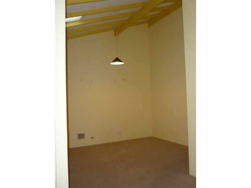 4/4 Edeline Street, Spearwood WA 6163