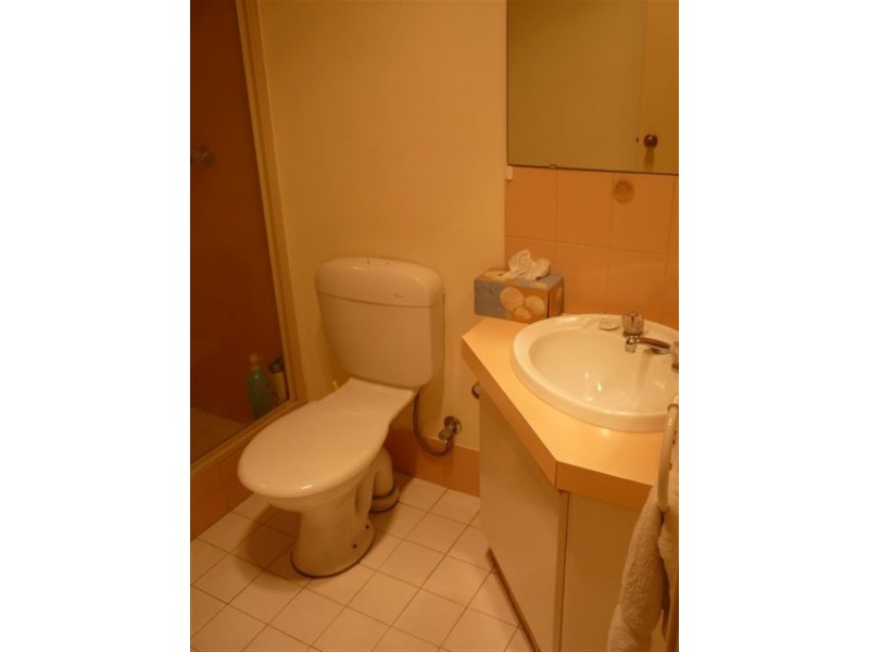 4/4 Edeline Street, Spearwood WA 6163