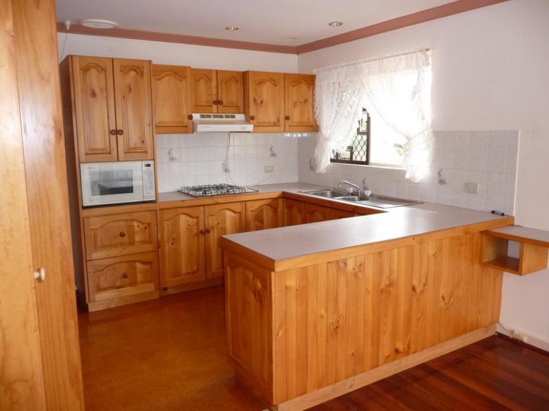 4 Falstaff Crescent, Spearwood WA 6163