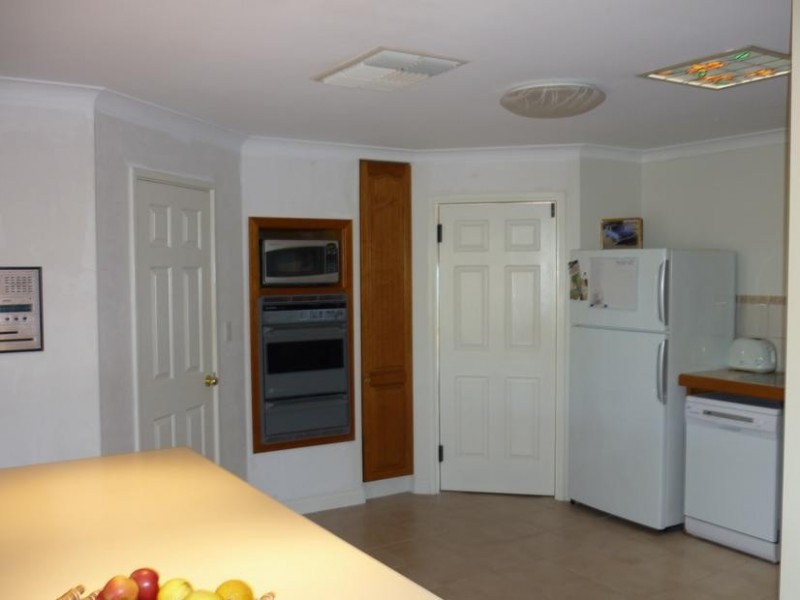 29 Anitra Court, Coogee WA 6166