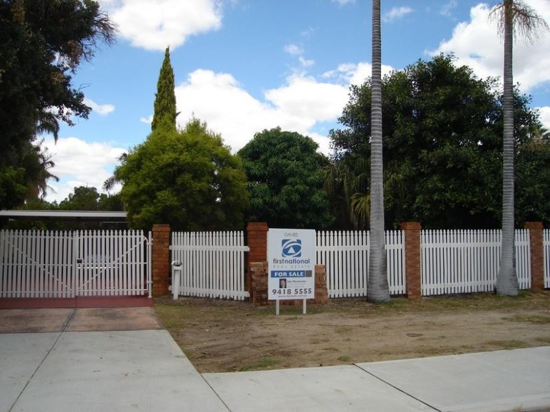 154 Parry Avenue, Bull Creek WA 6149