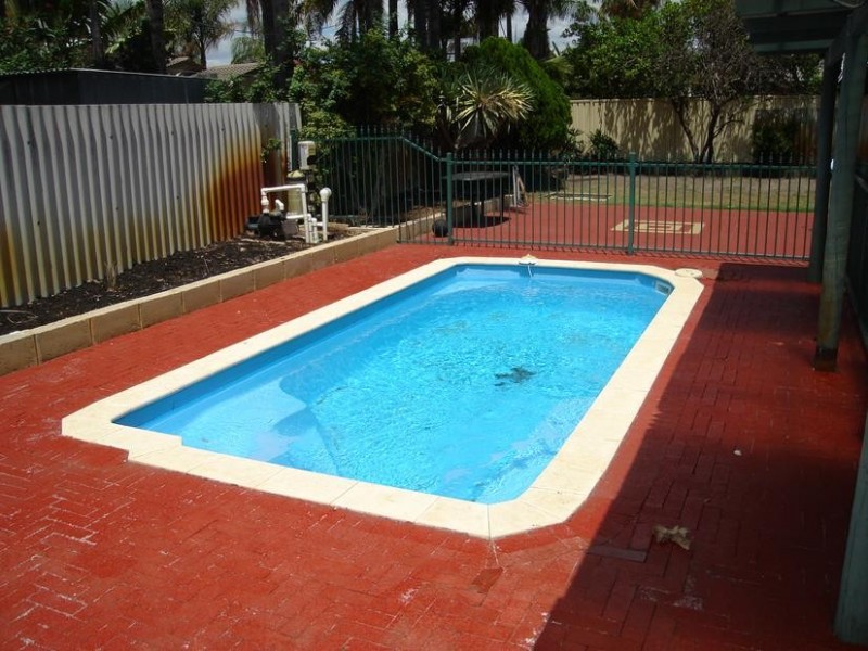 154 Parry Avenue, Bull Creek WA 6149