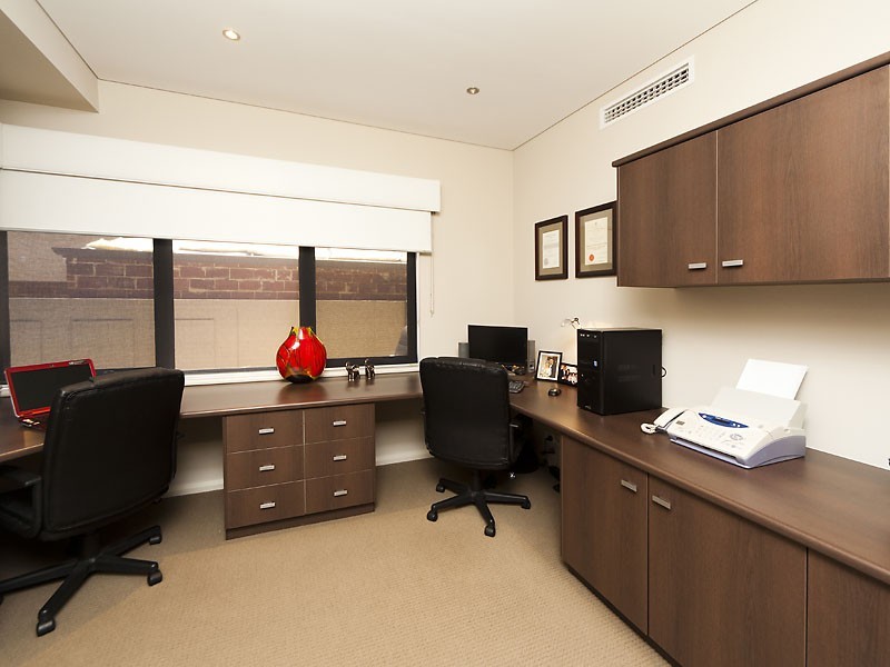 31 Newark Turn, North Coogee WA 6163