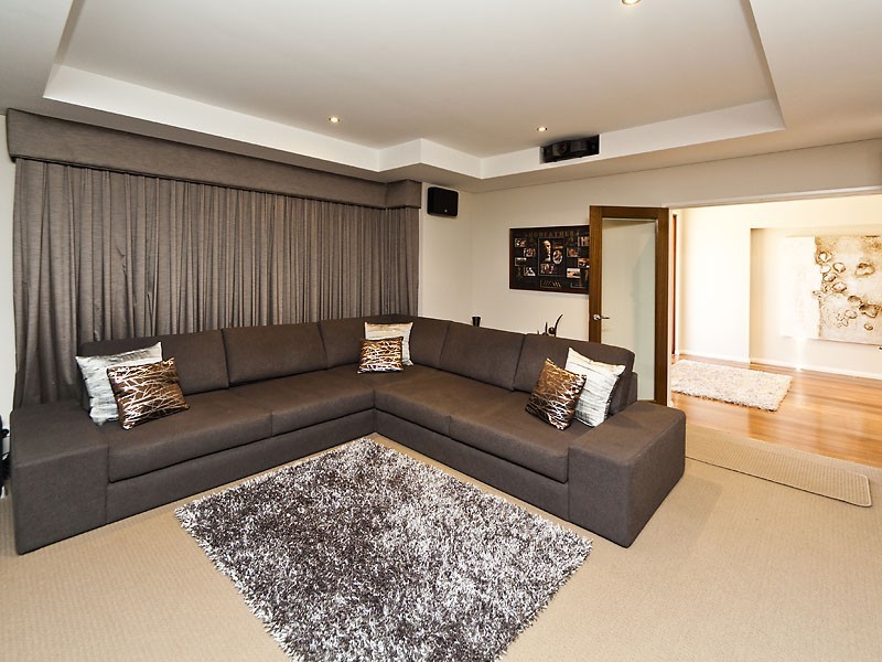31 Newark Turn, North Coogee WA 6163