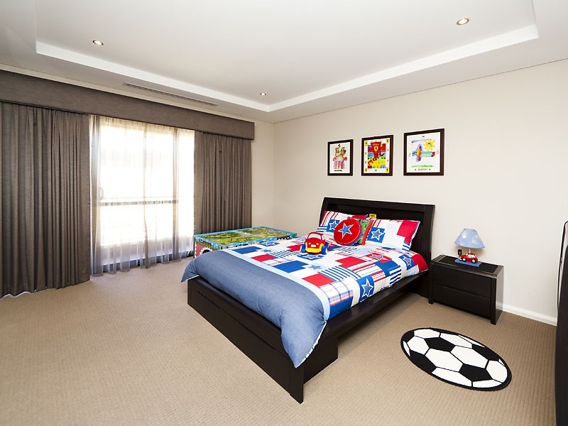 31 Newark Turn, North Coogee WA 6163