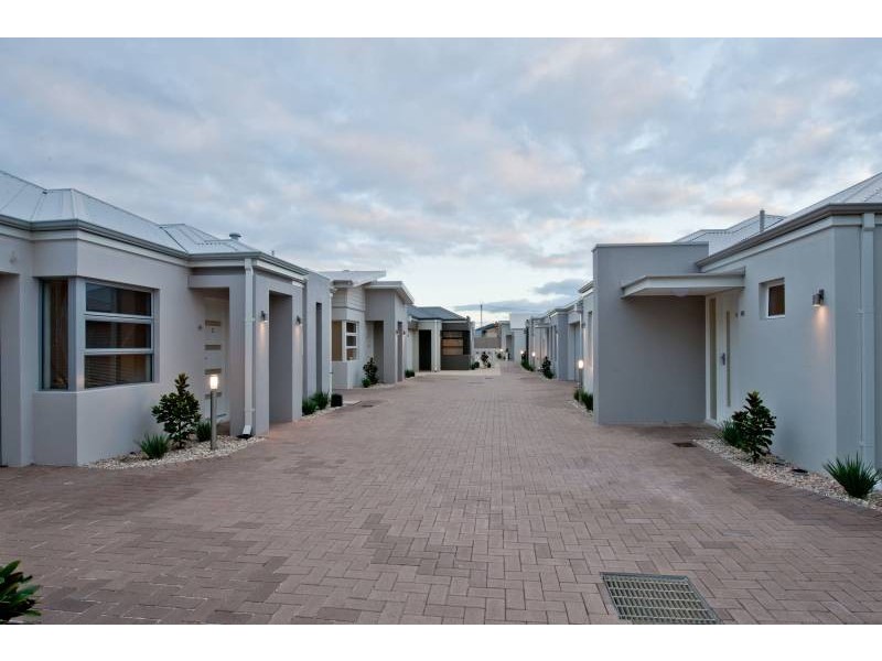 #1 LOMAX CT, Beeliar WA 6164