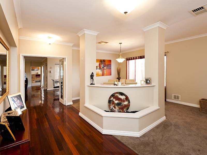 52 Pennlake Drive, Spearwood WA 6163