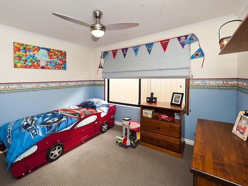 52 Pennlake Drive, Spearwood WA 6163