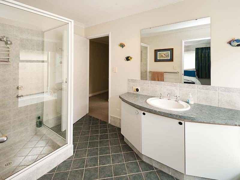 52 Pennlake Drive, Spearwood WA 6163