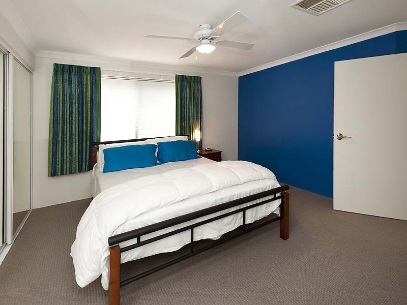 52 Pennlake Drive, Spearwood WA 6163