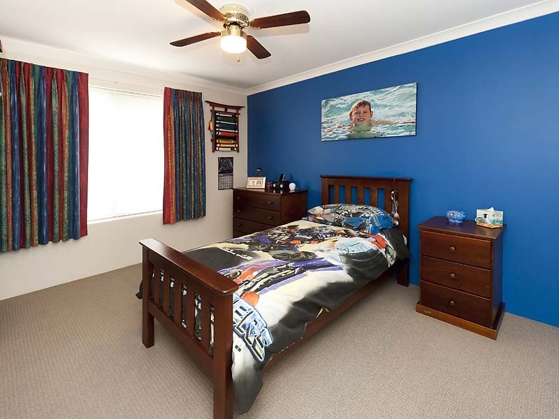 52 Pennlake Drive, Spearwood WA 6163