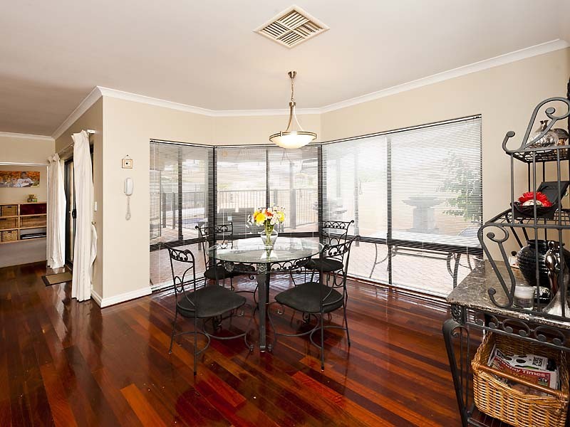 52 Pennlake Drive, Spearwood WA 6163