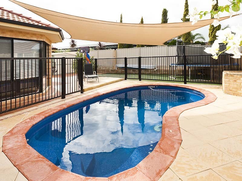 52 Pennlake Drive, Spearwood WA 6163