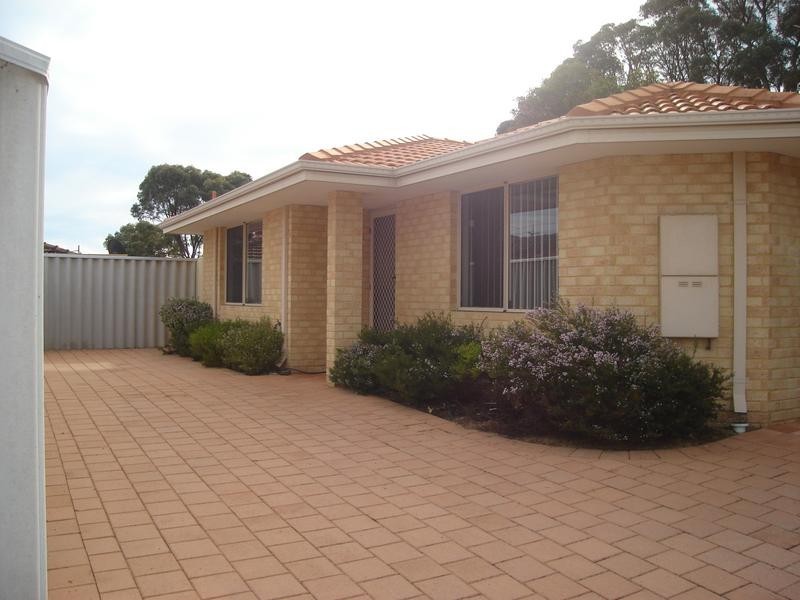 136a Phoenix Road, Hamilton Hill WA 6163