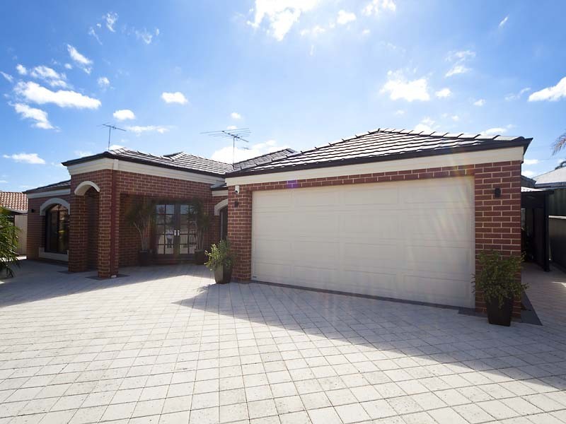 2/9 Milos Loop, Spearwood WA 6163