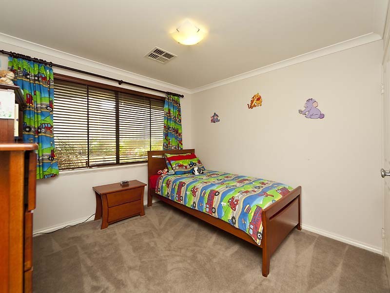 2/9 Milos Loop, Spearwood WA 6163