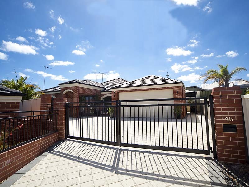 2/9 Milos Loop, Spearwood WA 6163