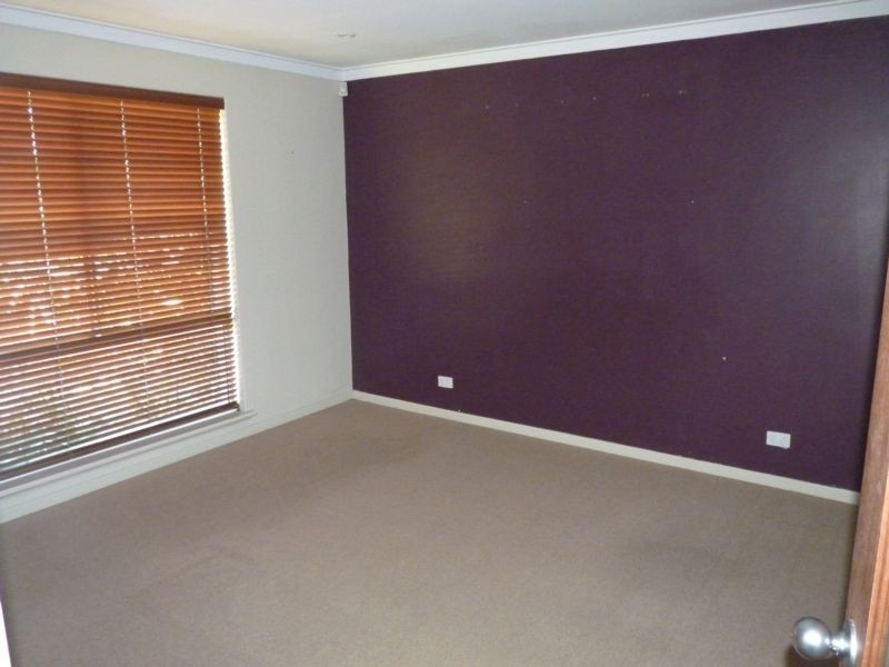 3 Motril Ave, Coogee WA 6166