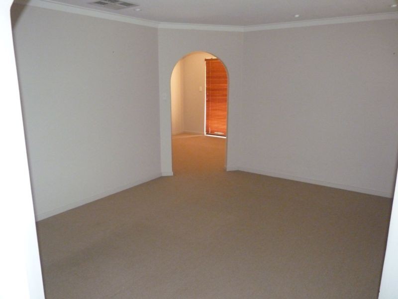 3 Motril Ave, Coogee WA 6166