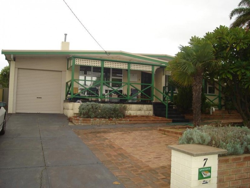7 Scales Way, Spearwood WA 6163