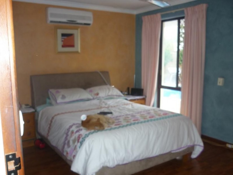 9 McKenzie Street, Samson WA 6163