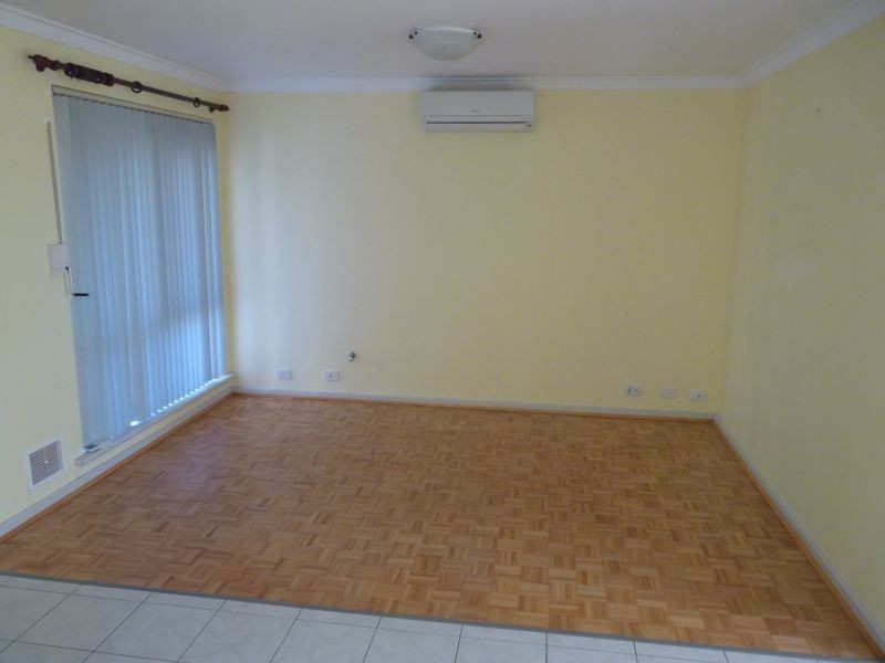 3/2 Bramston Street, Spearwood WA 6163