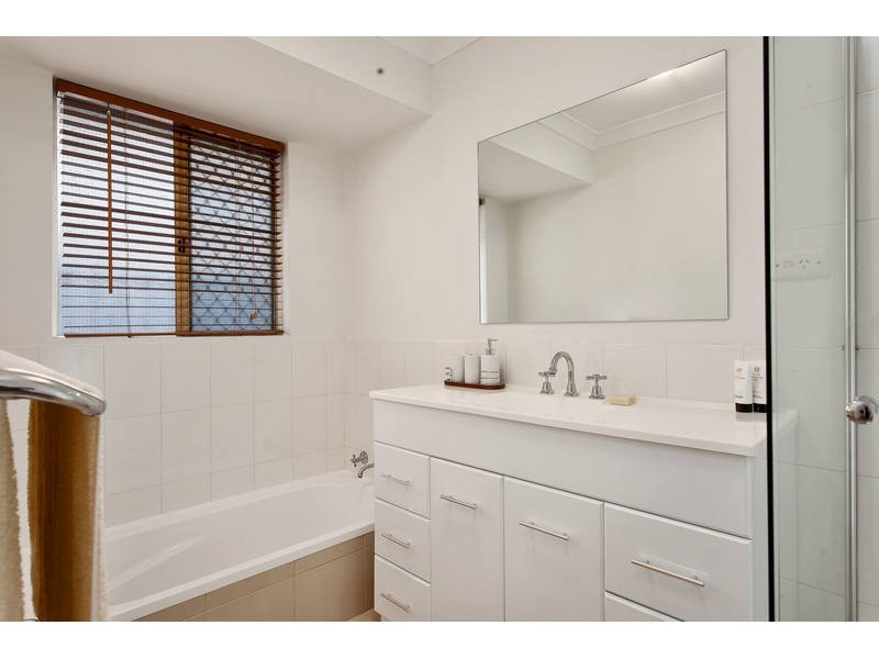 21 STRICKLAND CT, Coogee WA 6166