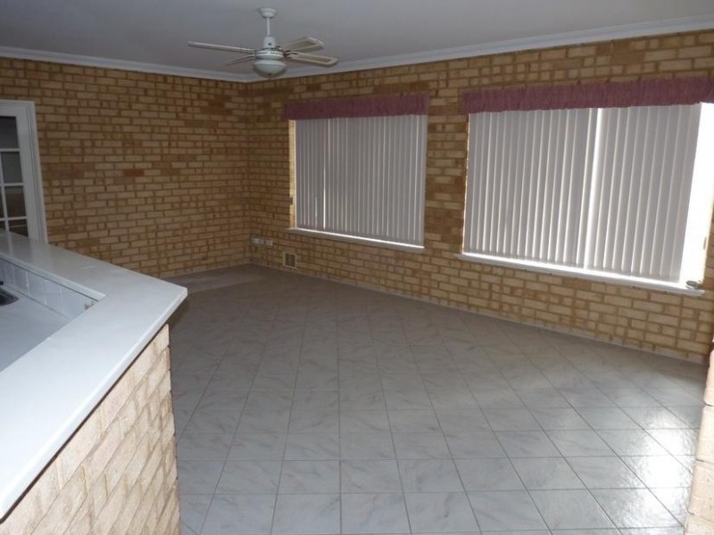 14 Delphi Place, Coogee WA 6166