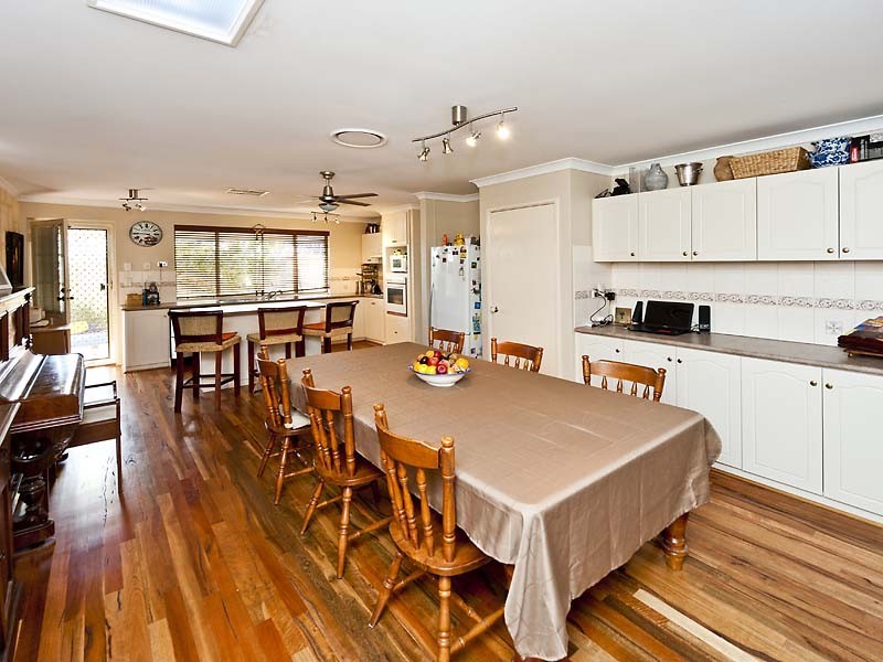 8 Spiller Street, Hamilton Hill WA 6163