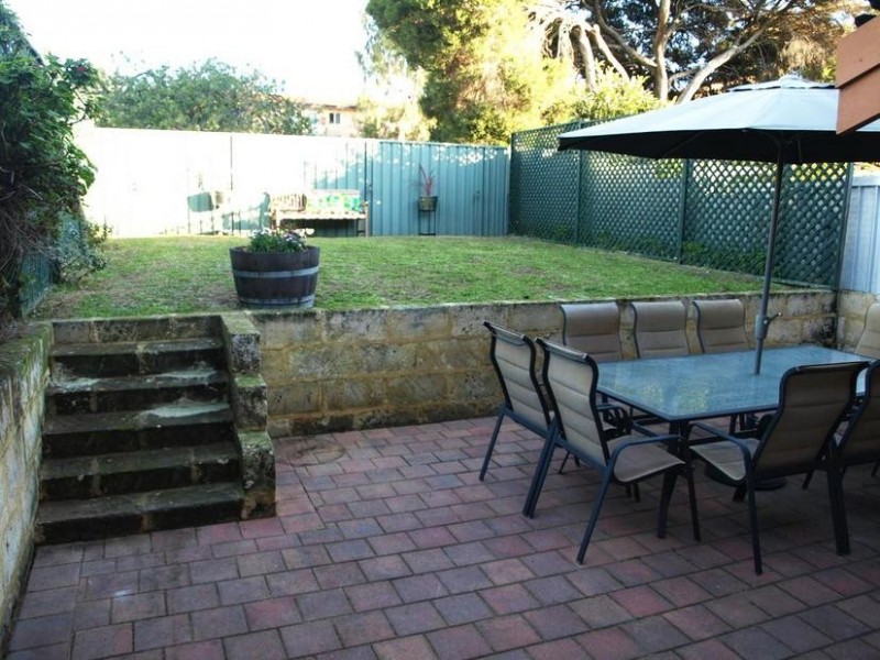 18 DOIG PLACE, Beaconsfield WA 6162