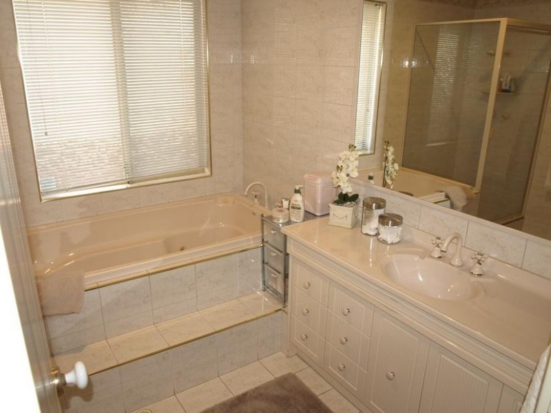 16 BARRETT ST, Spearwood WA 6163