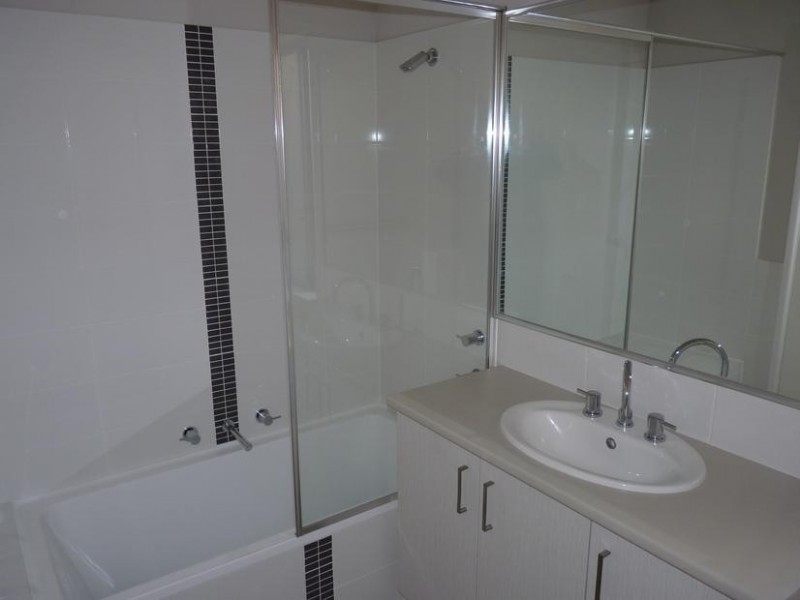 2/7 Gicha Close, Munster WA 6166