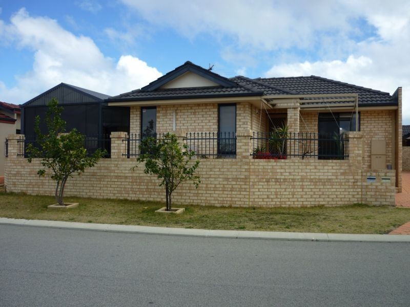 4D Salina Way, Yangebup WA 6164