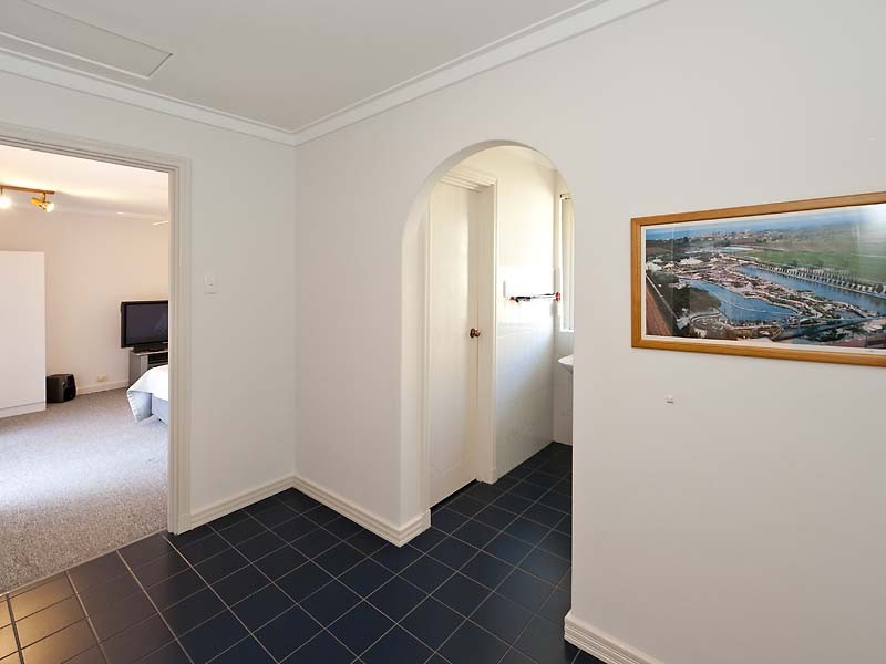 81 Leaside Way, Spearwood WA 6163