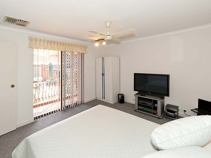 81 Leaside Way, Spearwood WA 6163