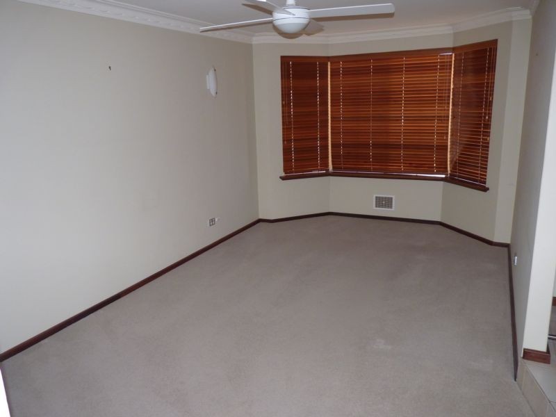 1/102 Mary Street, Como WA 6152