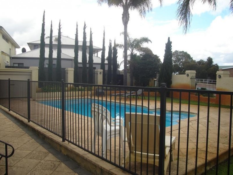 6-57 Park Street, Como WA 6152