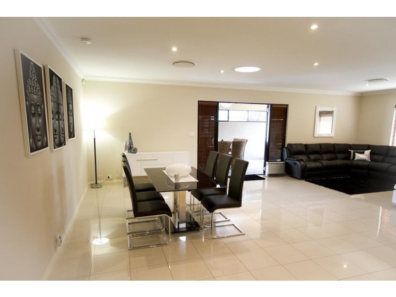 24 Rufford Lane, Canning Vale WA 6155