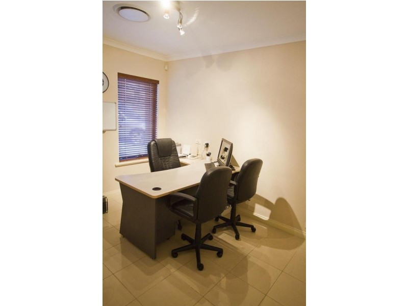 24 Rufford Lane, Canning Vale WA 6155