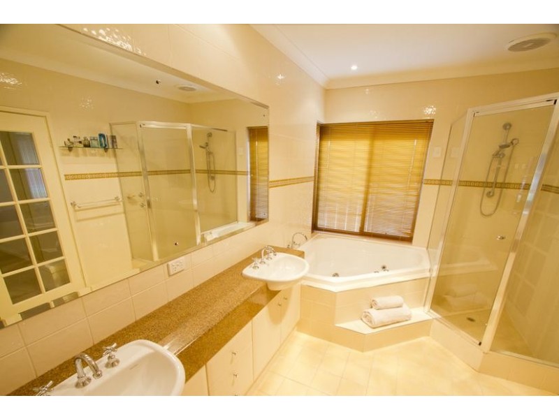 24 Rufford Lane, Canning Vale WA 6155