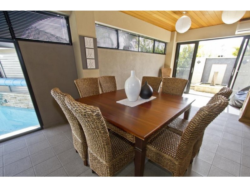 24 Rufford Lane, Canning Vale WA 6155