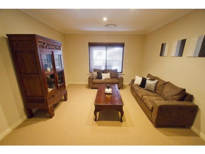 24 Rufford Lane, Canning Vale WA 6155