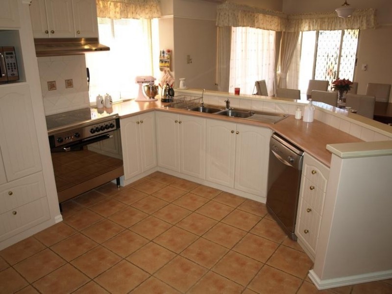 12 ZLINYA CIRCLE, Spearwood WA 6163