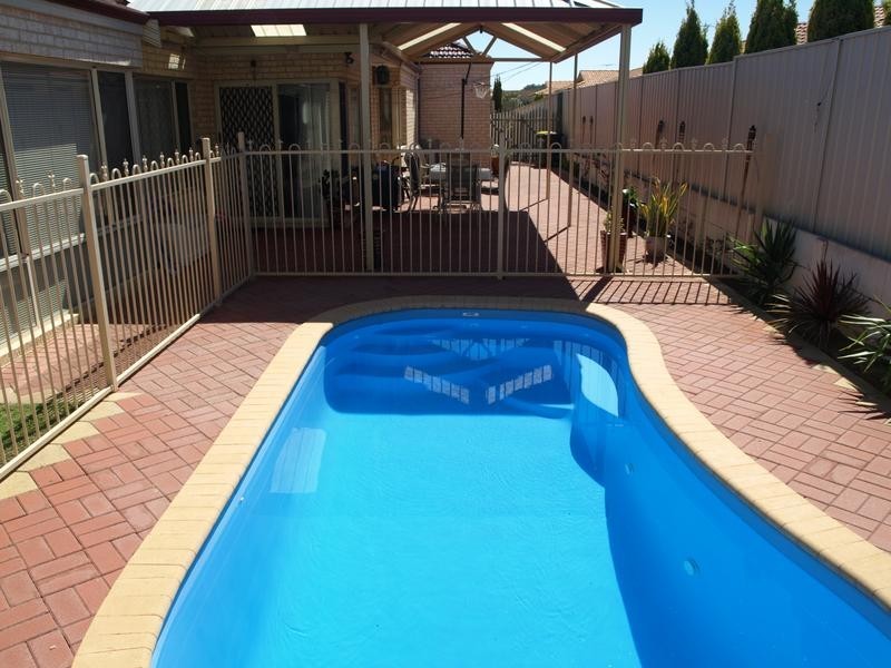 12 ZLINYA CIRCLE, Spearwood WA 6163