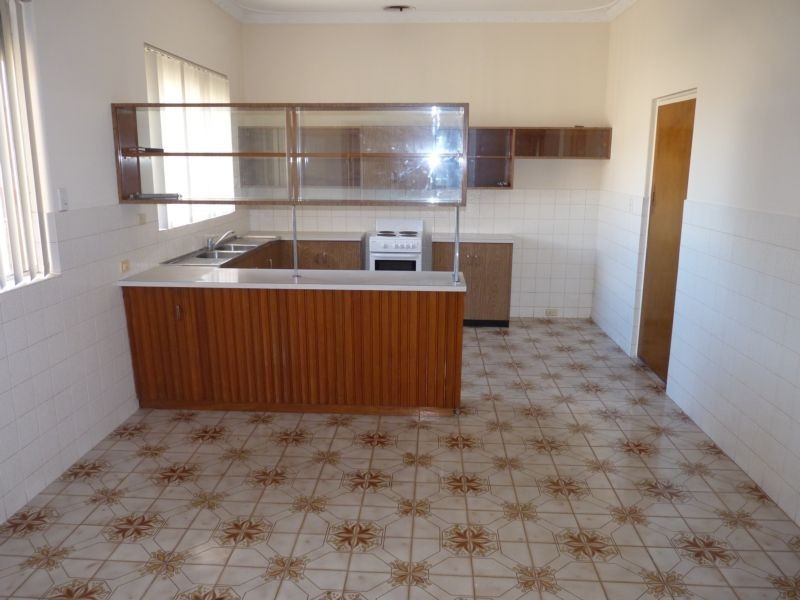 385 Rockingham Road, Spearwood WA 6163