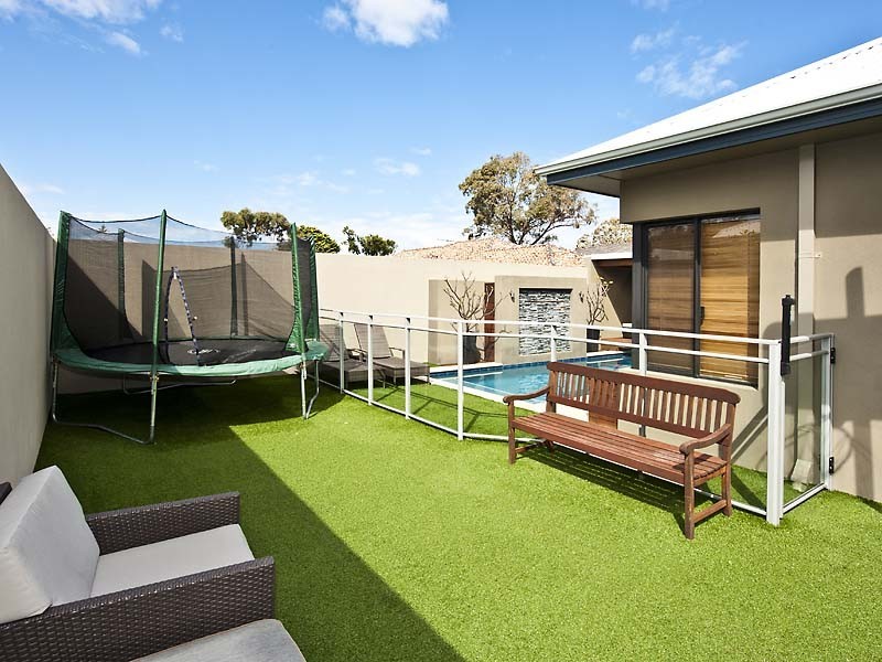 15 O’Hara Street, Beaconsfield WA 6162