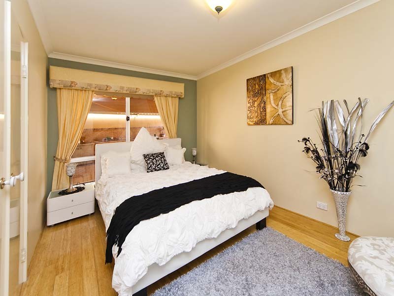 60 Duchart Way, Coogee WA 6166